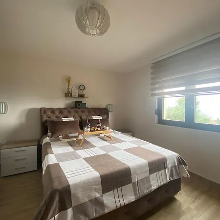 La Casa Garasa * Cacak